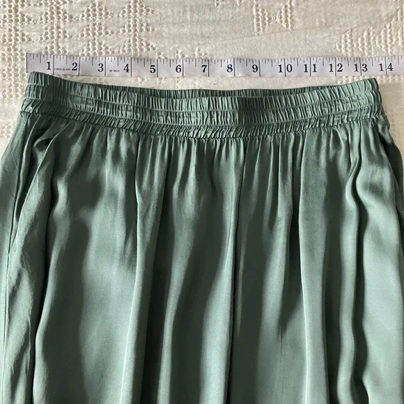 NATION LA Olive Green Viscose Tiered Midi Skirt Size M NWT - Picture 6 of 13